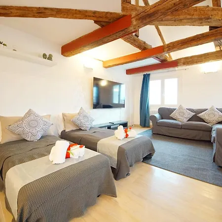 Calle De Le Tre Crose