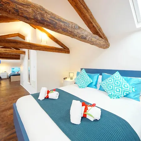 Calle De Le Tre Crose Apartment Venice